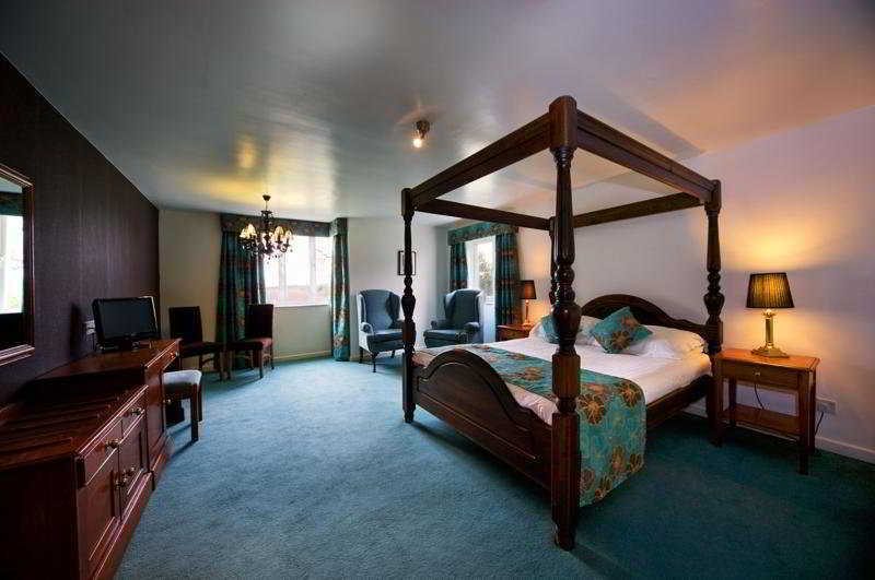 Wild Boar Hotel Beeston  Eksteriør bilde